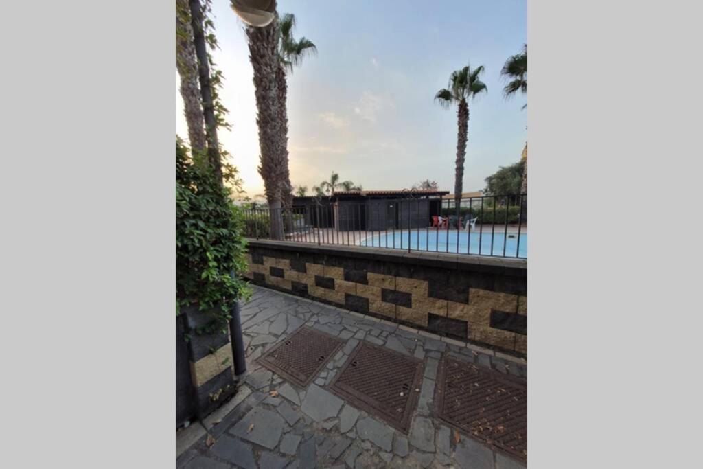 Sicilia, Mansarda Le Due Terrazze Apartamento Mascali Exterior foto