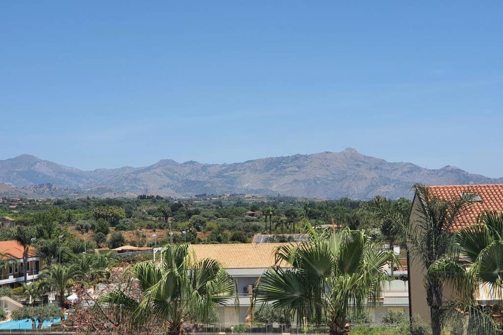 Sicilia, Mansarda Le Due Terrazze Apartamento Mascali Exterior foto