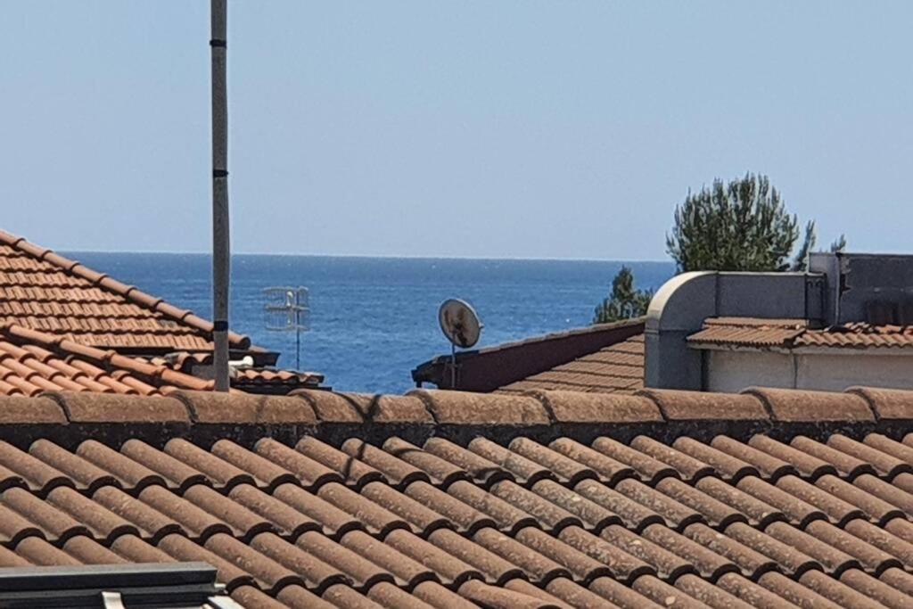 Sicilia, Mansarda Le Due Terrazze Apartamento Mascali Exterior foto