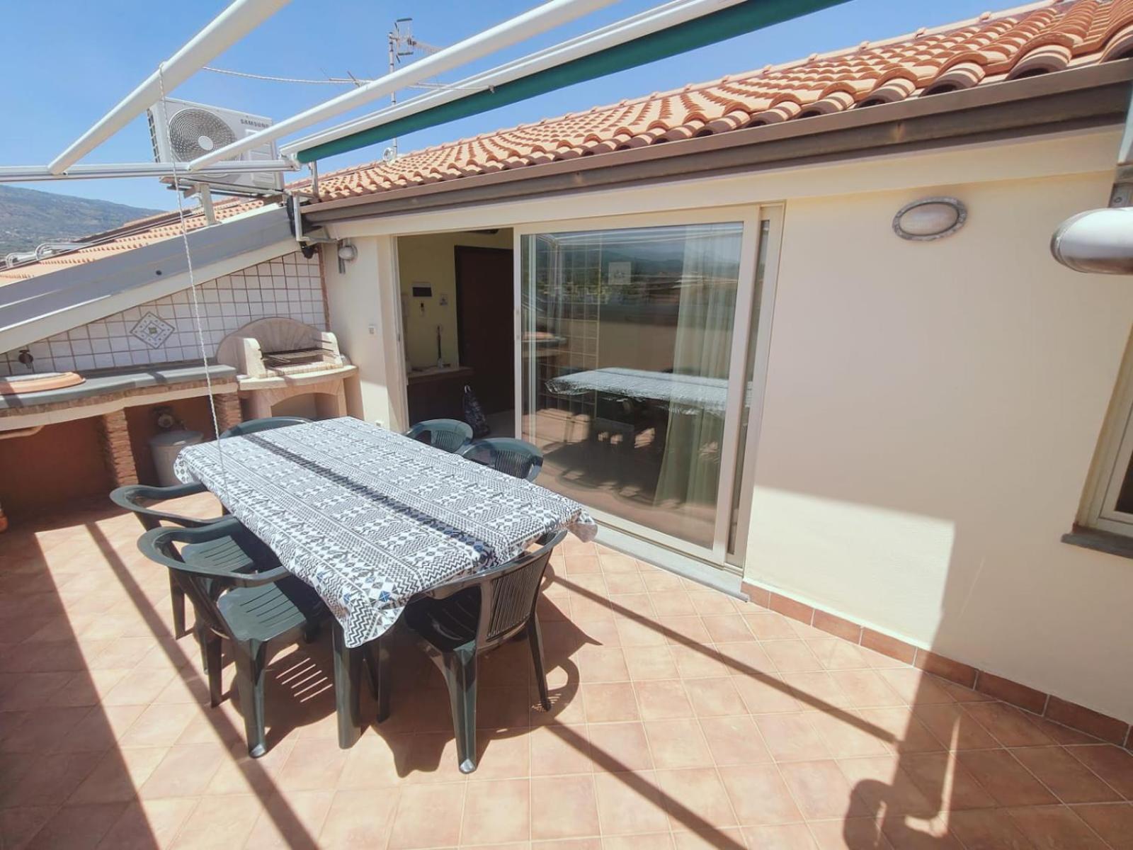 Sicilia, Mansarda Le Due Terrazze Apartamento Mascali Exterior foto
